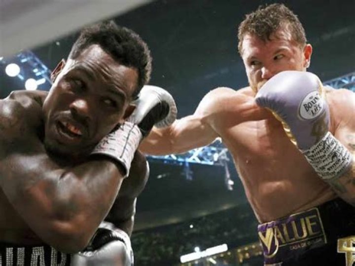 How much money will boxing superstars make for an incredi