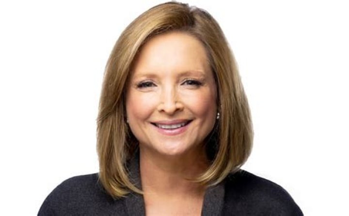 Juliet Dragos WZZM, Bio, Wiki, Age, Height, Family, Husband, Salary, and Net Worth ·
