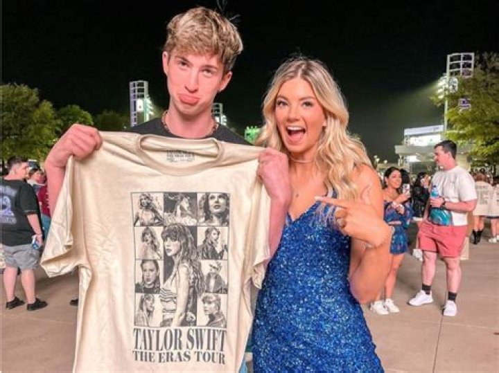 Kate Baker Pregnant, Pregnancy Confirmed With Her Partner Cash Baker |