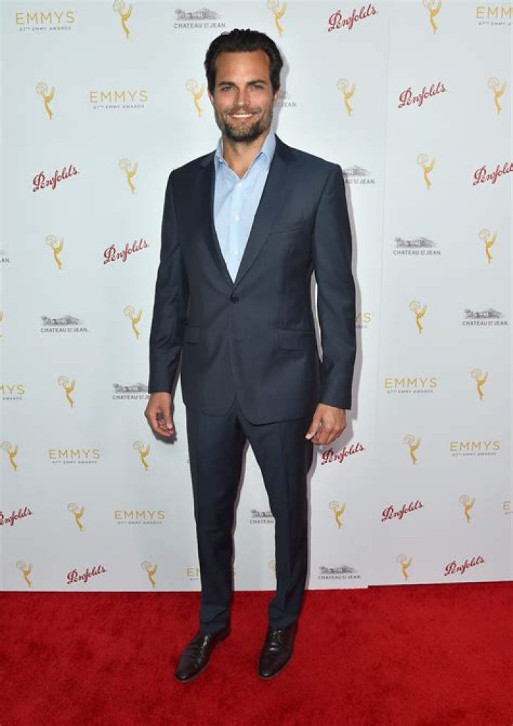 Scott Elrod Net Worth | SnogBlogy