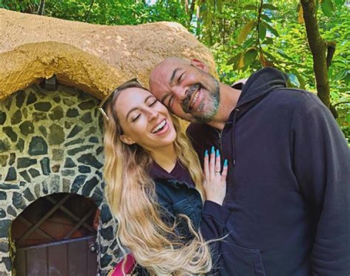 Tips From Ghost Adventures Aaron Goodwin And Wife Victoria